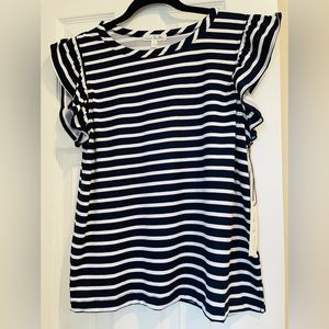 Flutter sleeve knit top